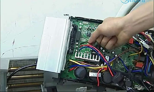 平顺美的空调电话是多少